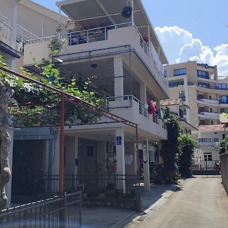Apartments Familia Будва Экстерьер фото